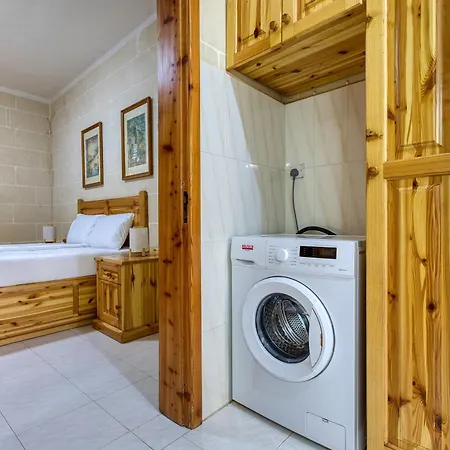 Staytopus Ramla View Court - Gozo 2-bedroom Rustic Lägenhet Nadur
