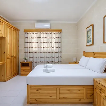 Staytopus Ramla View Court - Gozo 2-bedroom Rustic Lägenhet Nadur