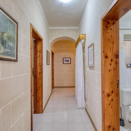 Staytopus Ramla View Court - Gozo 2-bedroom Rustic *