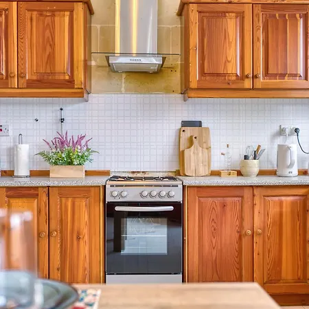 Staytopus Ramla View Court - Gozo 2-bedroom Rustic Nadur