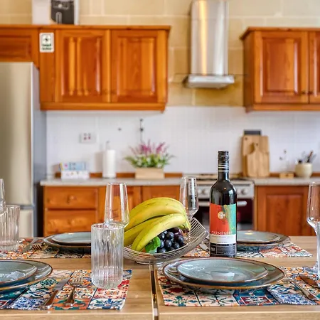 Staytopus Ramla View Court - Gozo 2-bedroom Rustic Lägenhet Nadur