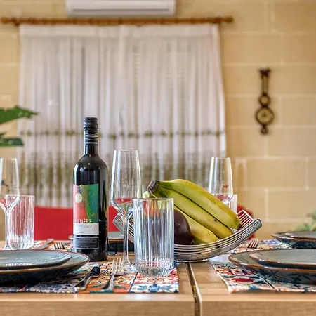 Staytopus Ramla View Court - Gozo 2-bedroom Rustic