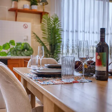 Staytopus Ramla View Court - Gozo 2-bedroom Rustic Lägenhet *