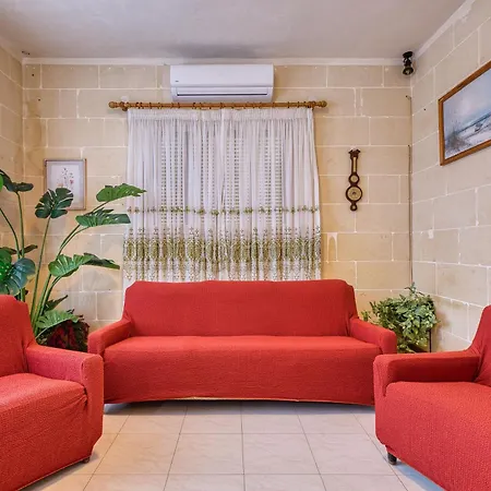 Staytopus Ramla View Court - Gozo 2-bedroom Rustic Lägenhet