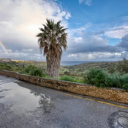 Staytopus Ramla View Court - Gozo 2-bedroom Rustic *